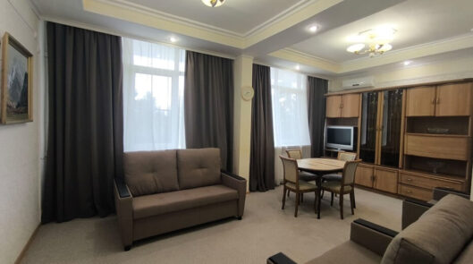 Апартаменты (к 1)